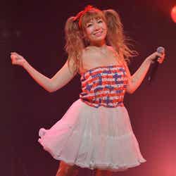 「Campus Summit 2013」でライブパフォーマンスを行ったあいにゃん