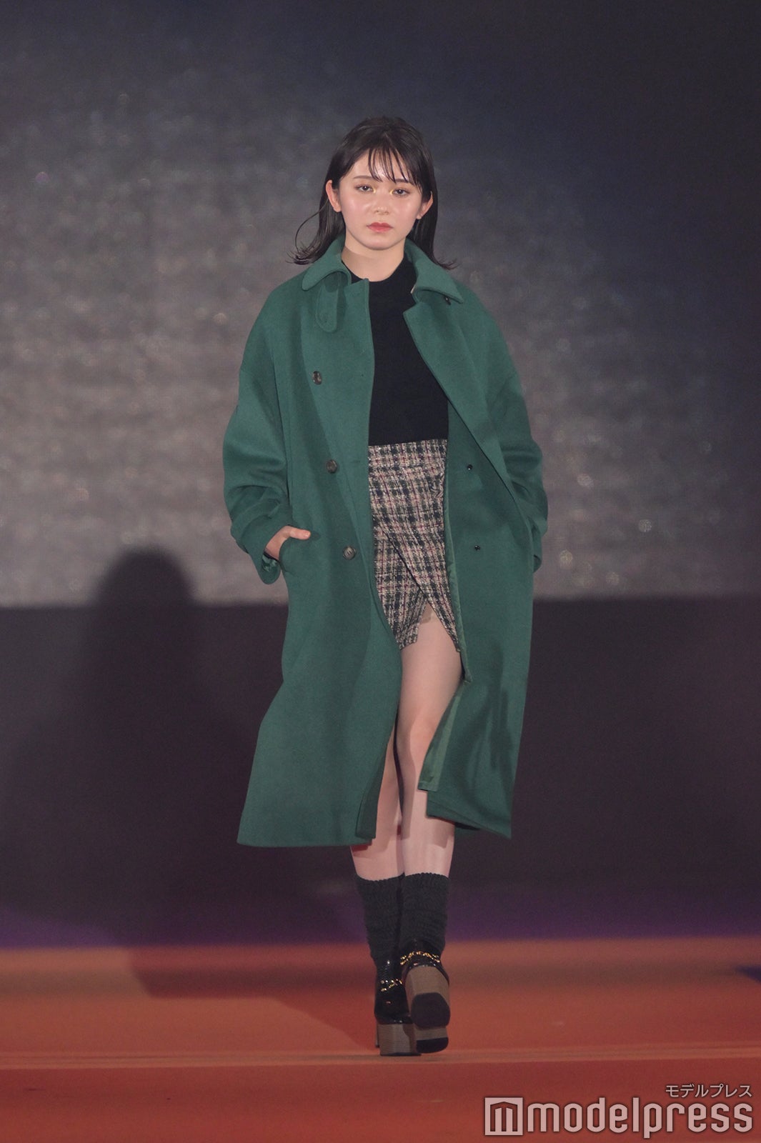 （C）モデルプレス