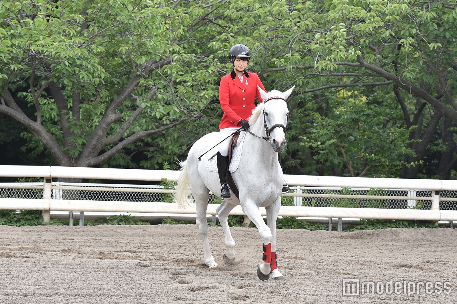 菅井友香 （C）モデルプレス