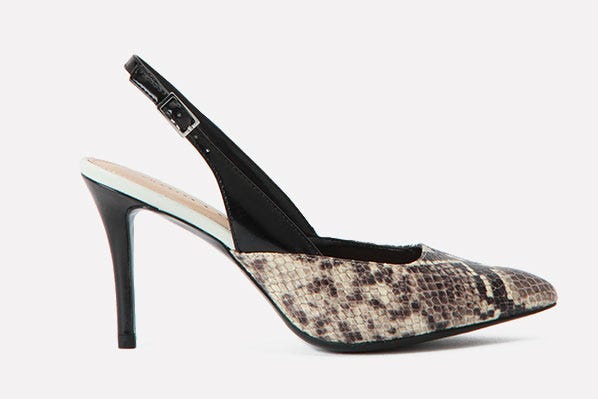 ポインテッドスリングバックパンプス「CHARLES & KEITH」3,510円(税込)/画像提供:CHARLES & KEITH OFFICIAL ONLINE STORE