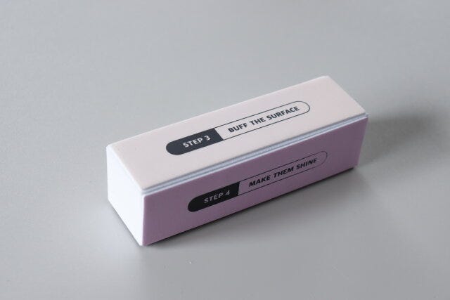 100円ショップ　100均　100円　百円　百円ショップ　便利　優秀　使える　おすすめ　オススメ　レビュー　ダイソー　DAISO　ダイソー商品　人気　ネイルケアブロック　爪磨き　爪みがき　ネイル磨き　ネイルケア　バッファー　ネイル　爪