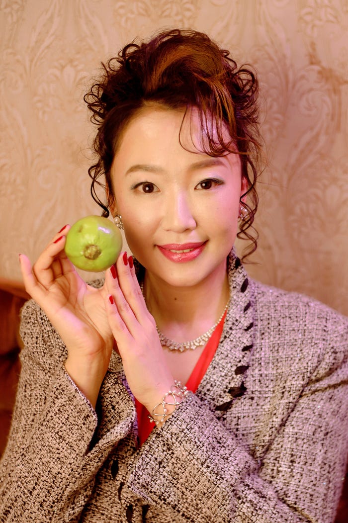 松岡依都美 (C)鈴木良雄・小学館/「フルーツ宅配便」製作委員会