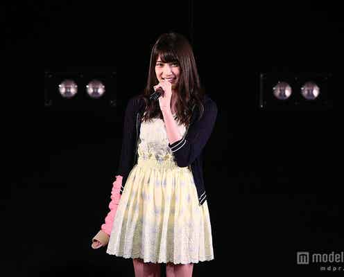 AKB48入山杏奈、襲撃事件後初の劇場公演登場 ギプス姿で挨拶