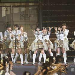 AKB48 2013真夏のドームツアー~まだまだ、やらなきゃいけないことがある~」大阪公演2日目より(C)AKS