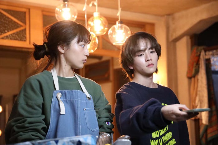 川口春奈、板垣李光人/「silent」第5話より(C)フジテレビ