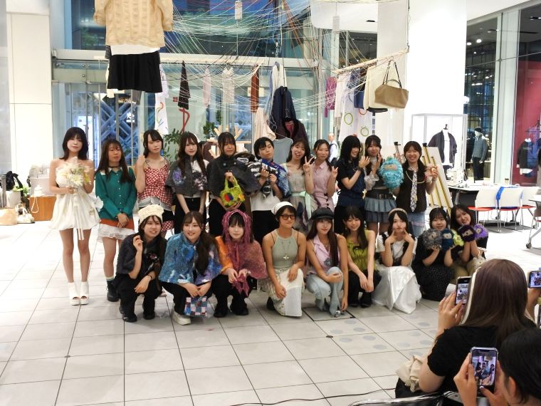 関西15大学の学生がSDGsイベント 繊維廃材を活用したショーやワークショップ