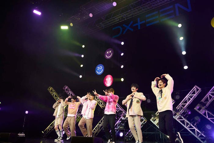 DXTEEN(C)LAPONE Entertainment