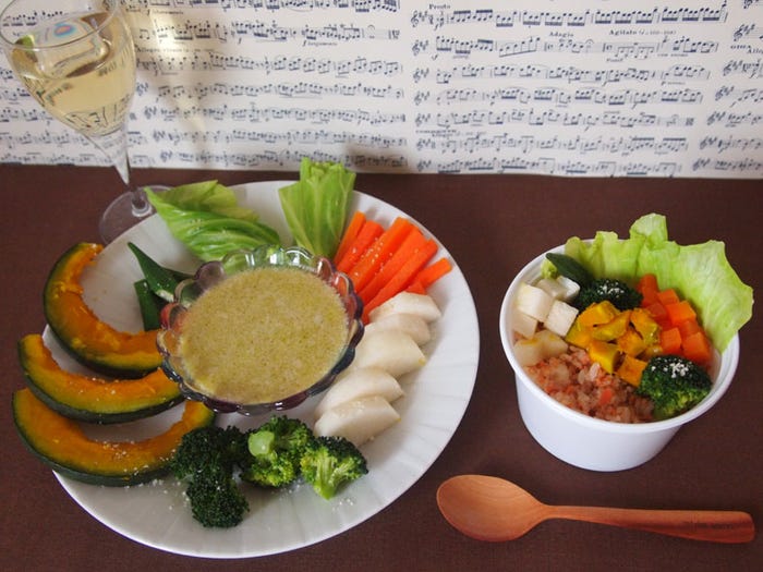 「豆乳バーニャカウダ → カップ野菜寿司」