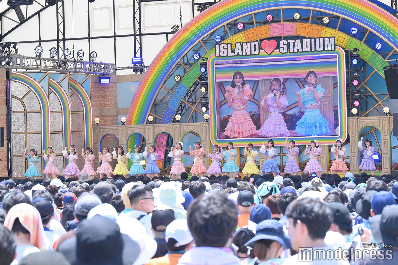 AKB48（C）モデルプレス