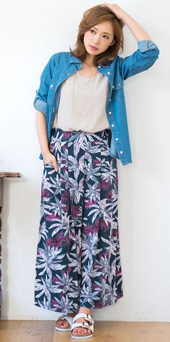 ボタニカル柄ロングガウチョパンツ「Pierrot」2,480円（税込）