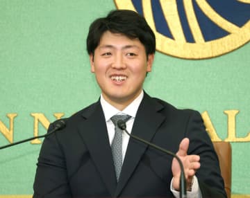 岡本和真「品のある大人になりたい」“岡本節”さく裂大爆笑会見 坂本エールに「らしくない」イジってニヤニヤ