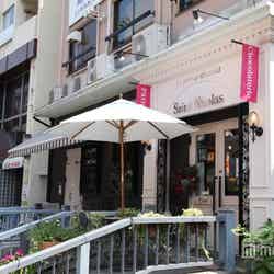 「ル・ポン・ド・ショコラ サンニコラ」香林坊店はまるでここだけが外国のよう