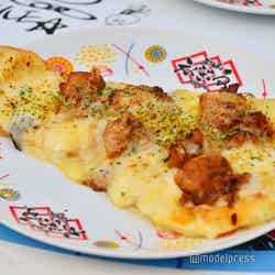 チーズユータッカルビピザ¥900(C)モデルプレス