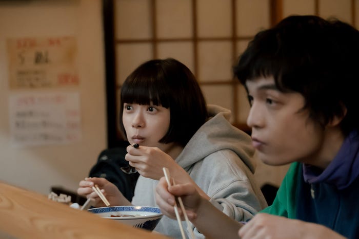 杉咲花、岡山天音「冬のなんかさ、春のなんかね」第7話(C)日本テレビ