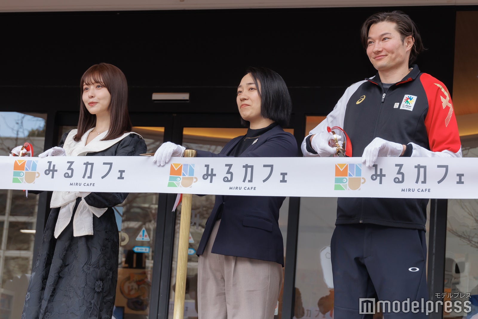 長濱ねる、川俣郁美氏、山田真樹選手（C）モデルプレス