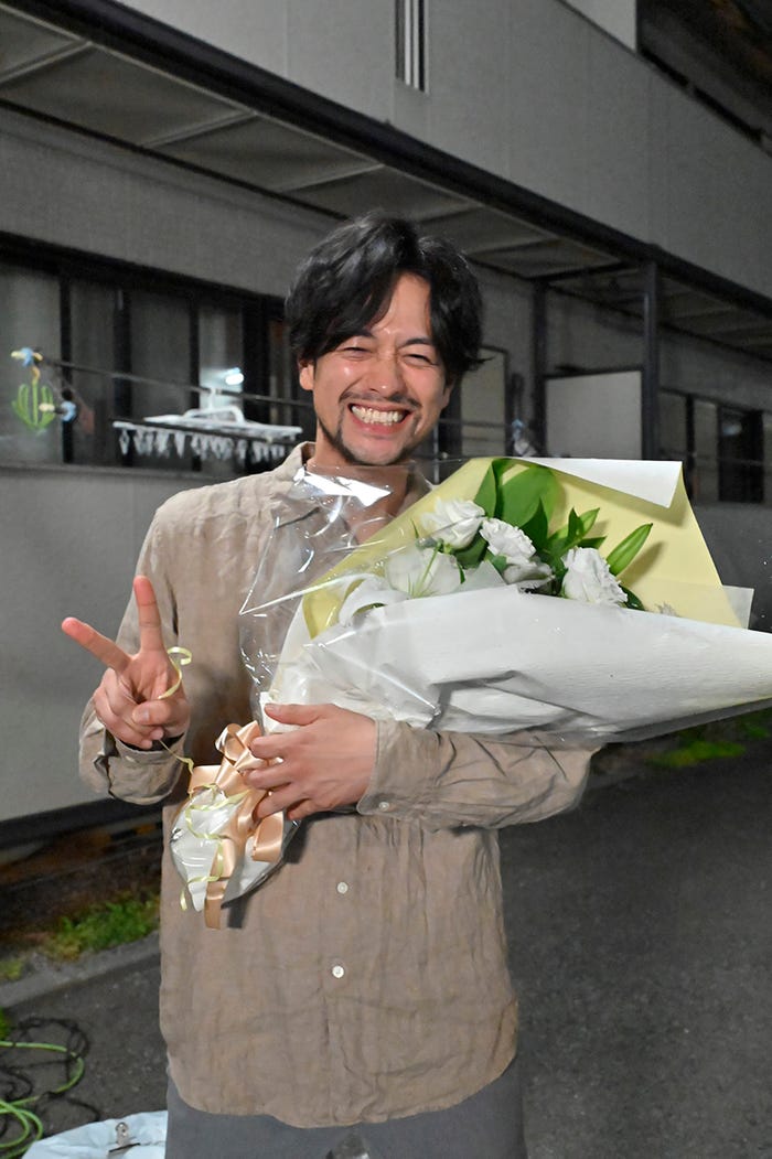 竹財輝之助「そんな家族なら捨てちゃえば?」より(C)カンテレ