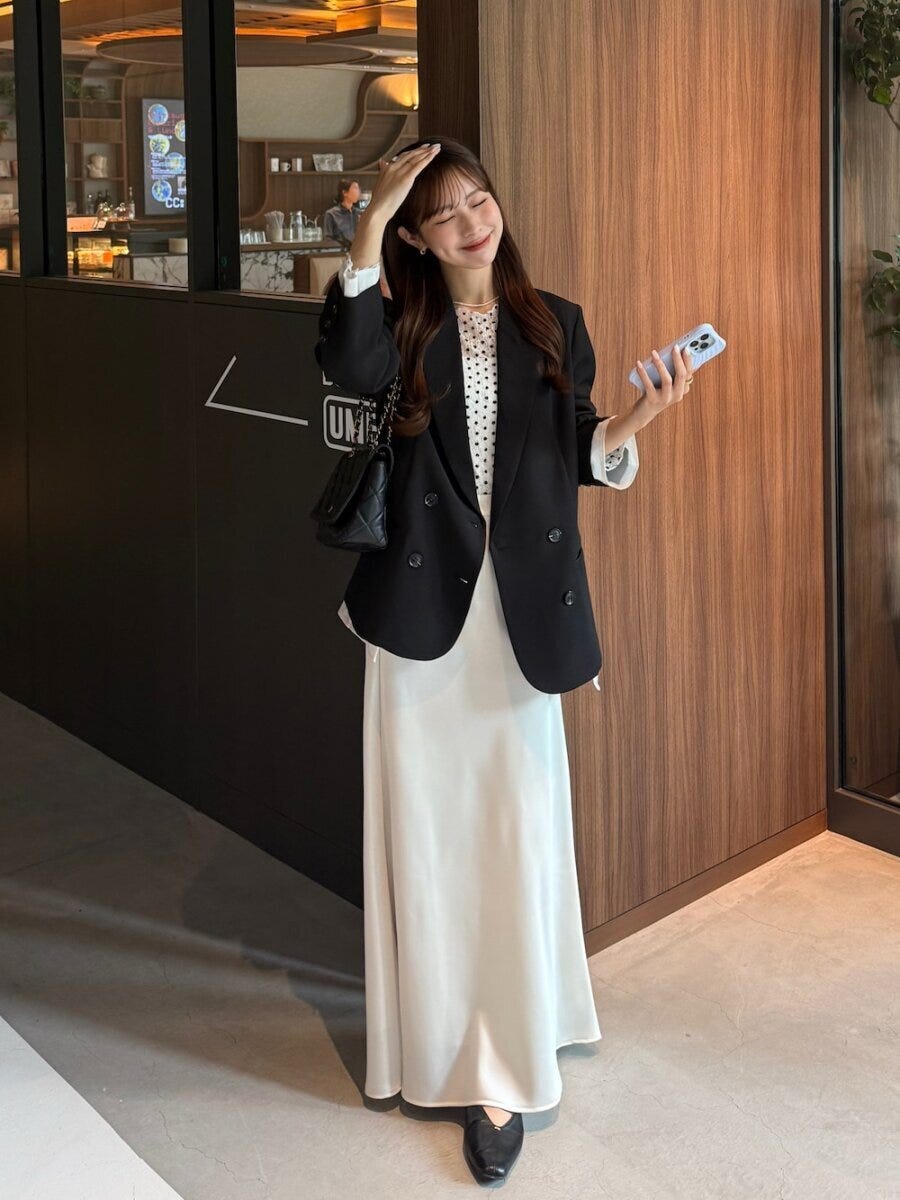 2026春大人女性モノトーン好印象きれいめコーデ