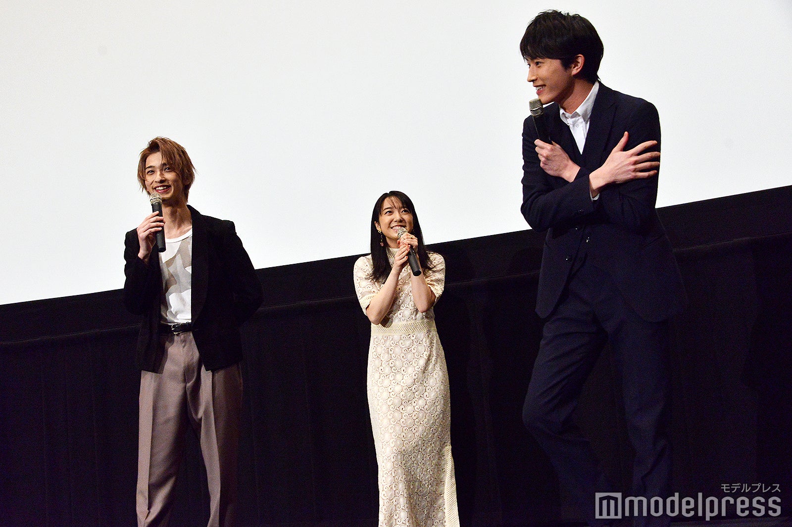 横浜流星、上白石萌音、杉野遥亮／サプライズに鳥肌が立ってしまった杉野遥亮（C）モデルプレス