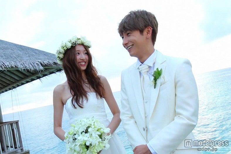 ウェディング姿を披露（C)NTV