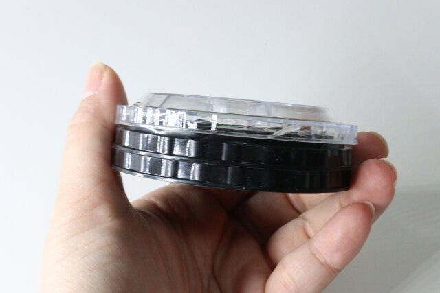 ダイソー 持ち運べる絵の具(12色セット) サイズ ダイソー 持ち運べる絵の具(12色セット) サイズ