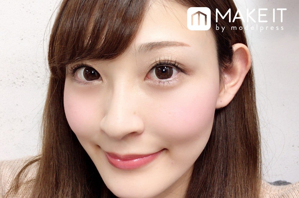 M・A・C／パウダー ブラッシュ／ウェル ドレスト 使用 (C)メイクイット