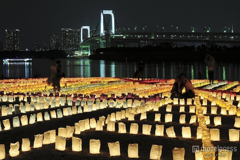 お台場でロマンティックなキャンドルナイト 光の地上絵も出現