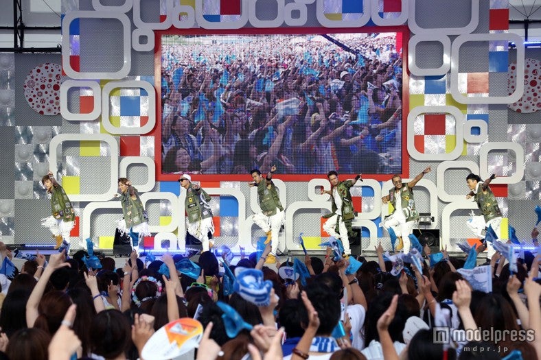 三代目JSB、上半身裸になるサプライズも　圧巻パフォーマンスにファン熱狂