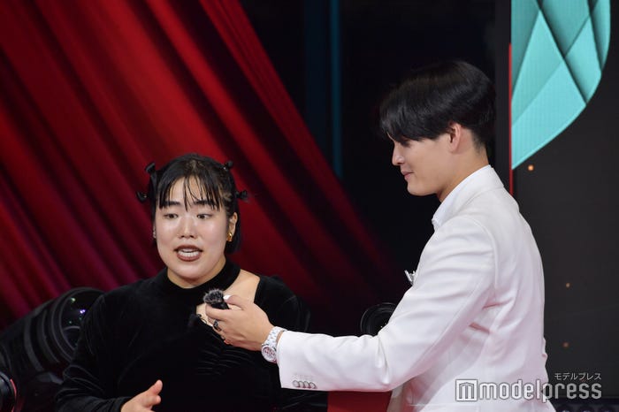 ゆりやんレトリィバァ、アノニマス(C)モデルプレス