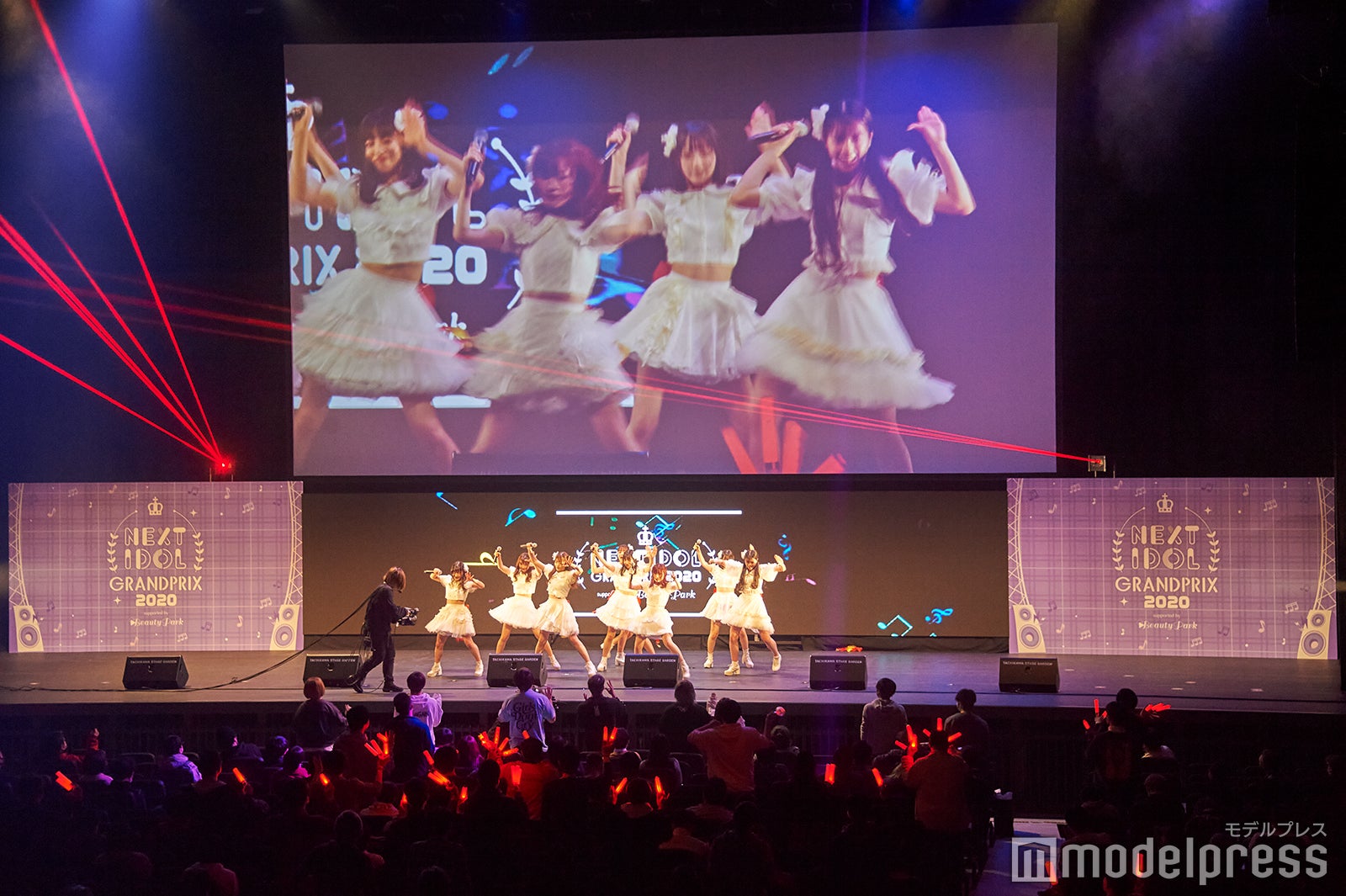 Peel the Apple （C）モデルプレス