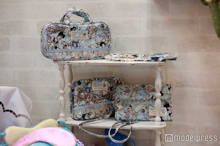ランジェリーポーチ¥2,900(C)Disney