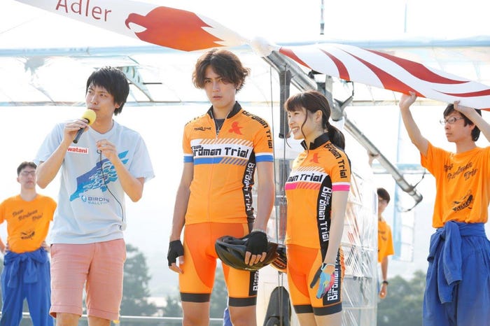 「トリガール!」クライマックスの場面カット(C)2017「トリガール!」製作委員会