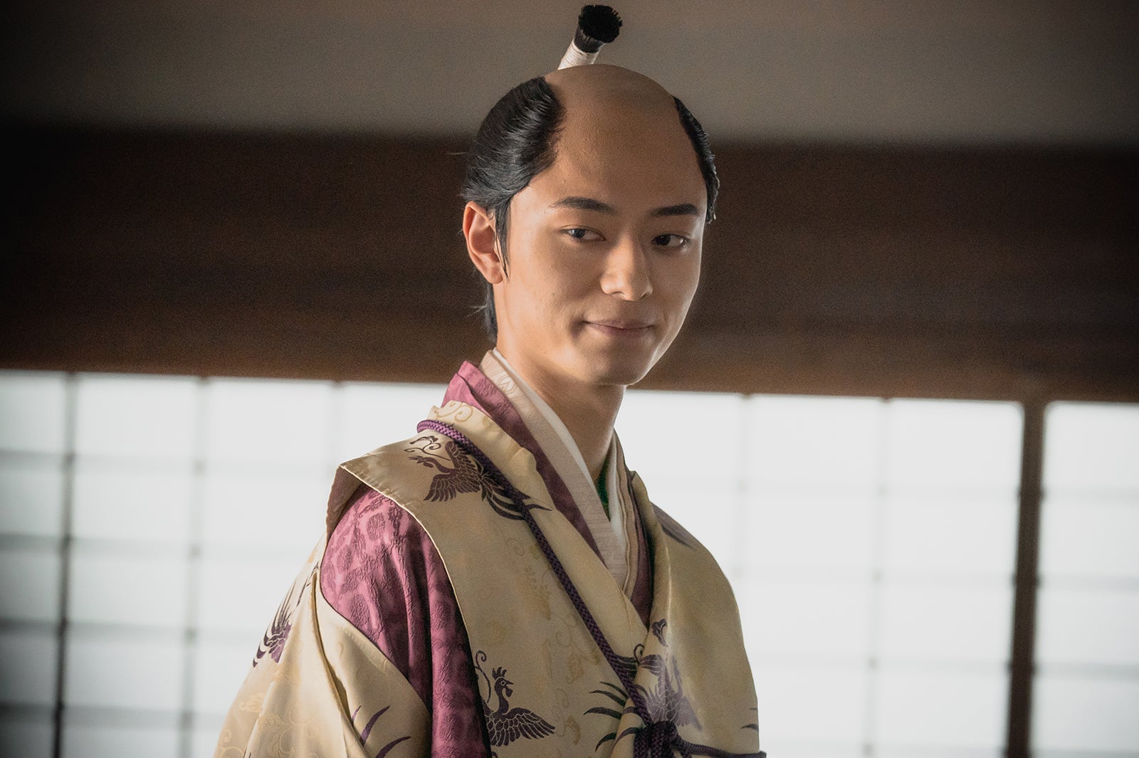HiHi Jets作間龍斗、髷姿で微笑む「どうする家康」豊臣秀頼の扮装写真公開