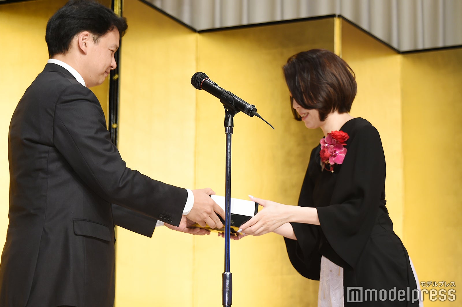 第37回（2018年度）向田邦子賞贈賞式の様子 （C）モデルプレス