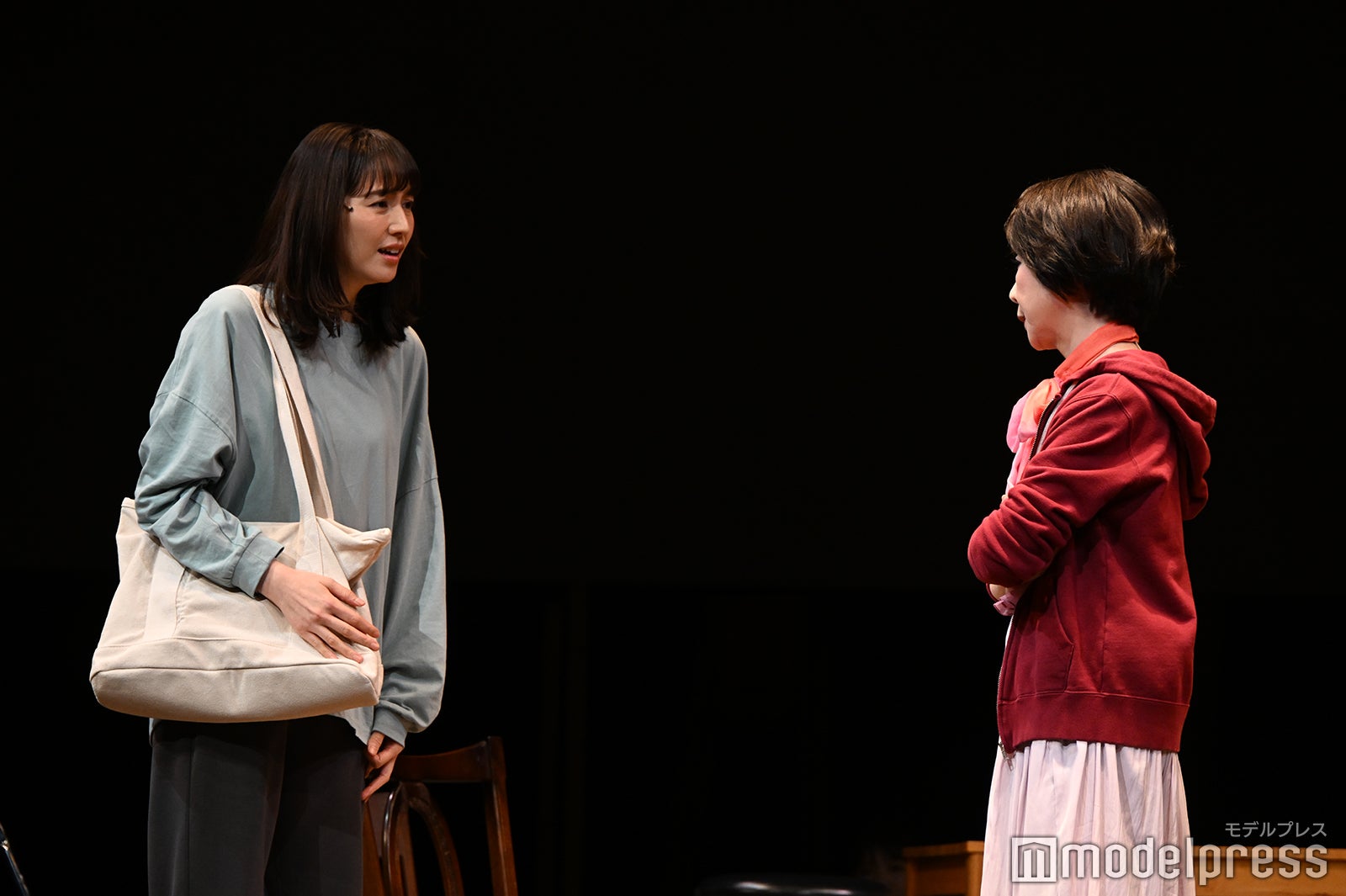 長澤まさみ、伊藤蘭「Bunkamura Production 2025『おどる夫婦』」ゲネプロより（C）モデルプレス