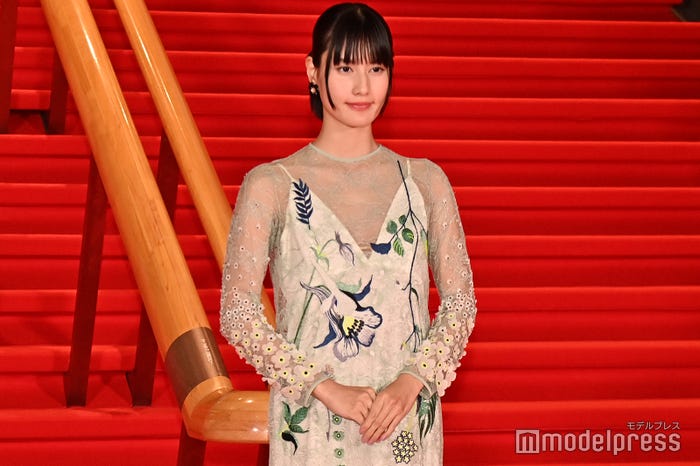 橋本愛(C)モデルプレス