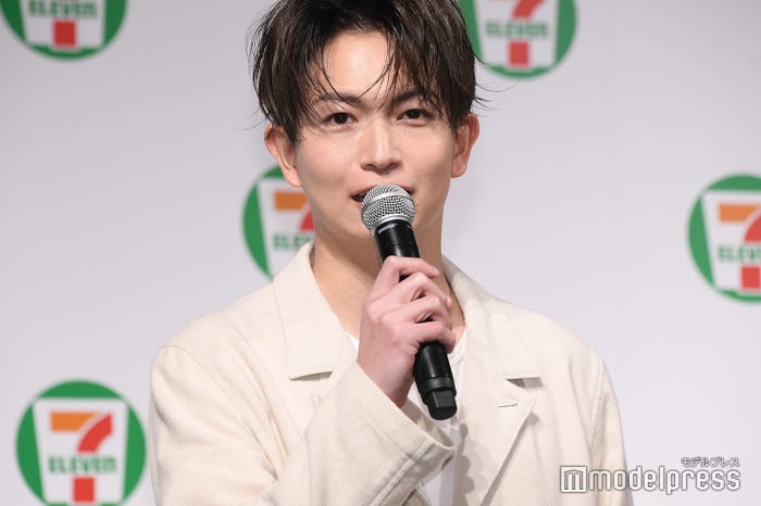 綱啓永(C)モデルプレス