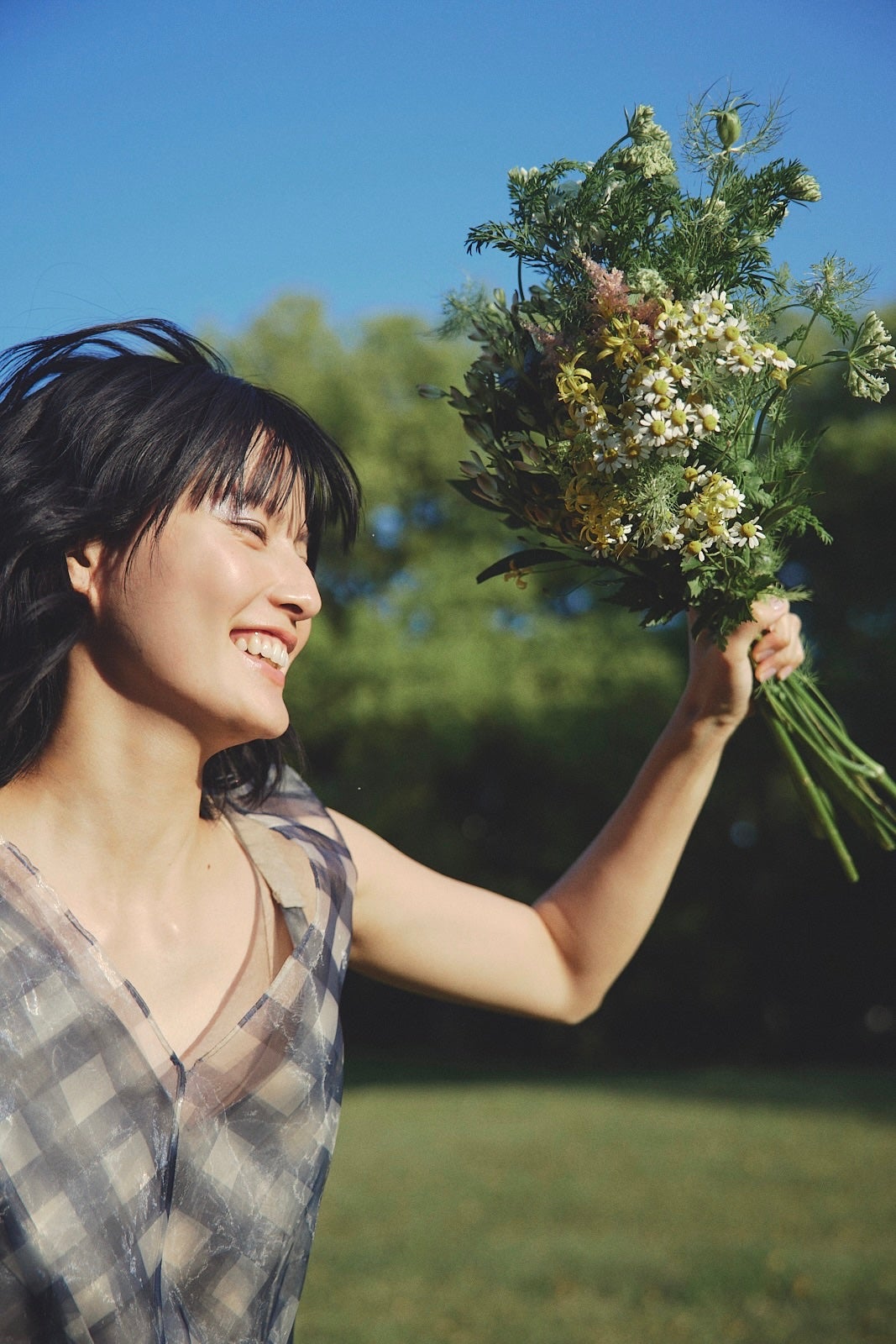 橋本愛、13年半ぶり＆2冊目の写真集決定 “20代最後の1年”を4人のフォトグラファーが撮影