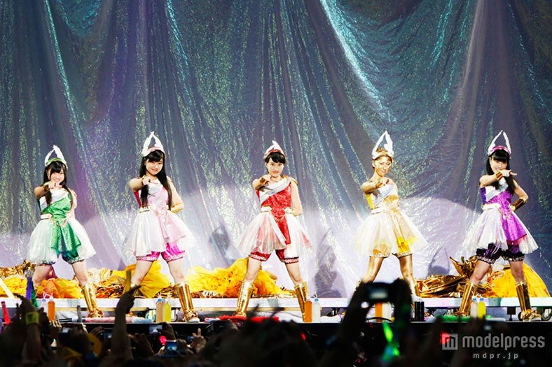 ももいろクローバーZ