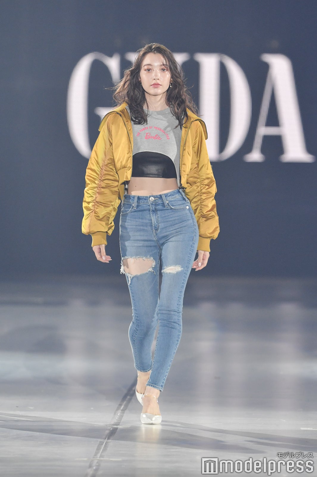 （C）モデルプレス