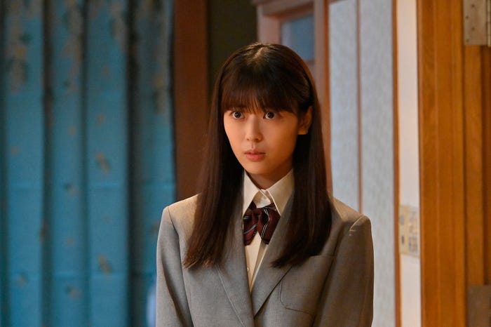 岩本蓮加「そんな家族なら捨てちゃえば?」より(C)カンテレ