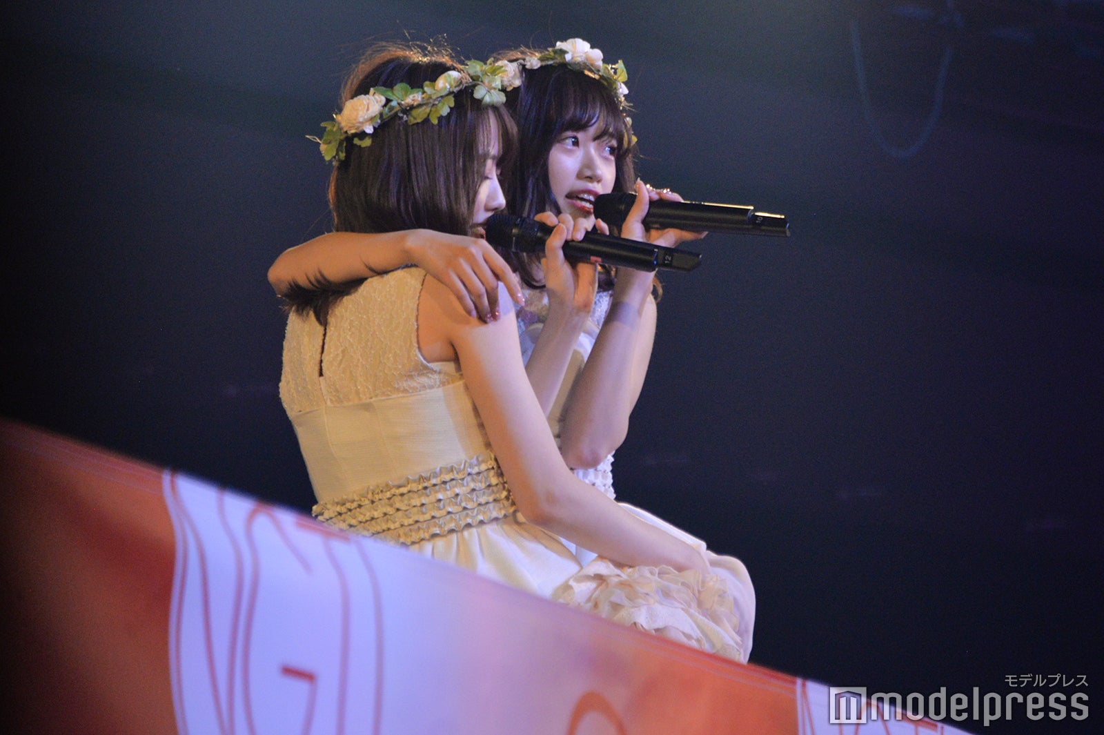 西潟茉莉奈、中井りか「NGT48 選抜メンバーコンサート ～TDC 選抜、合宿にて決定。初めての経験～」 （C）モデルプレス