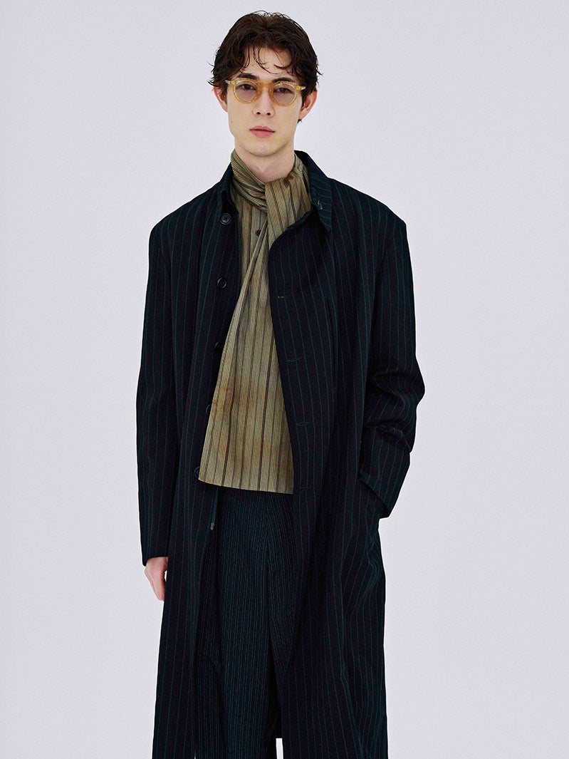 宮沢氷魚、華麗な衣装で魅了 カスタマイズ可能なカレンダー発表