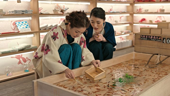 石原さとみ/新CM「浅草_遊びが生まれ続ける」篇より(提供写真)