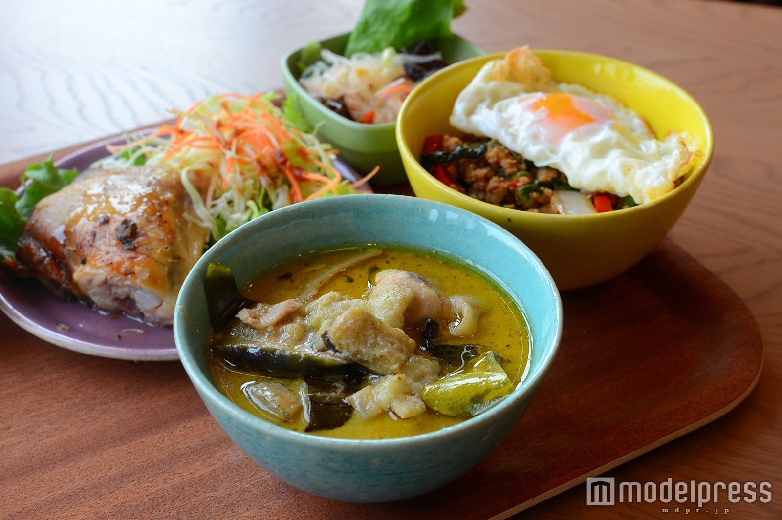 ボリューミーなランチにお腹も満足／（C）モデルプレス