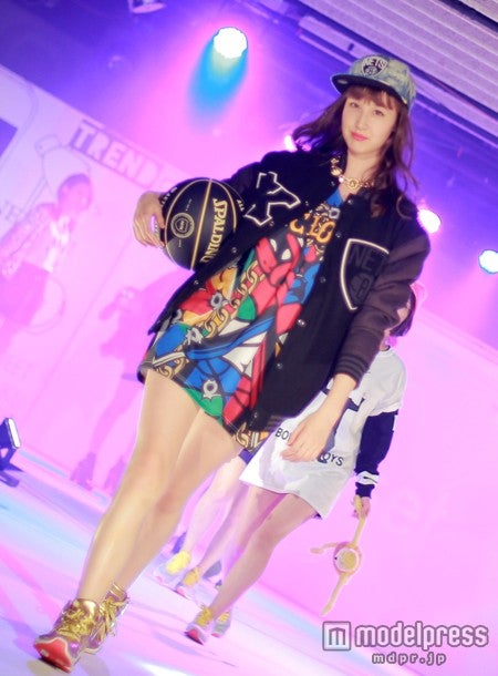 台湾にて開催された「Snapeee Fes 2013」に登場した水原佑果