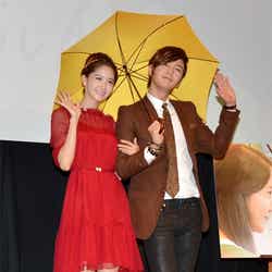 チャン・グンソク(右)、少女時代ユナ(左)