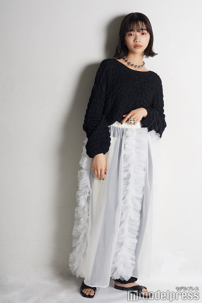 見上愛/ヘアメイク:豊田健治、スタイリスト:下山さつき(C)モデルプレス