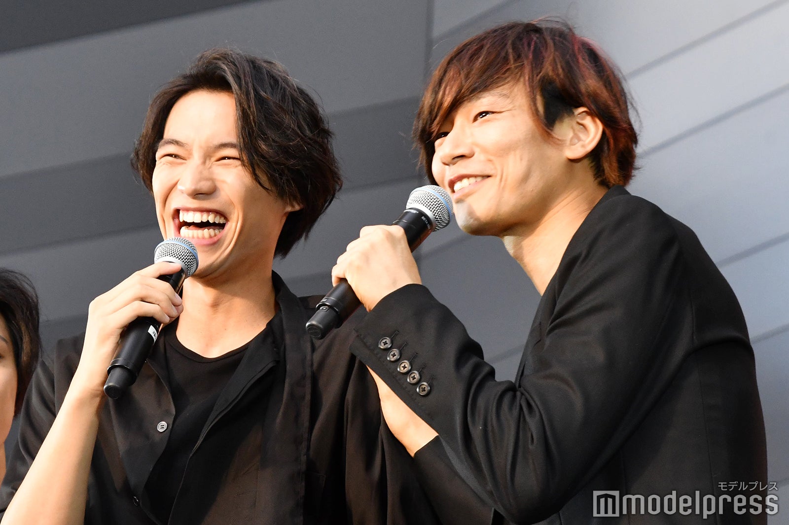 福士蒼汰、川上洋平 （C）モデルプレス