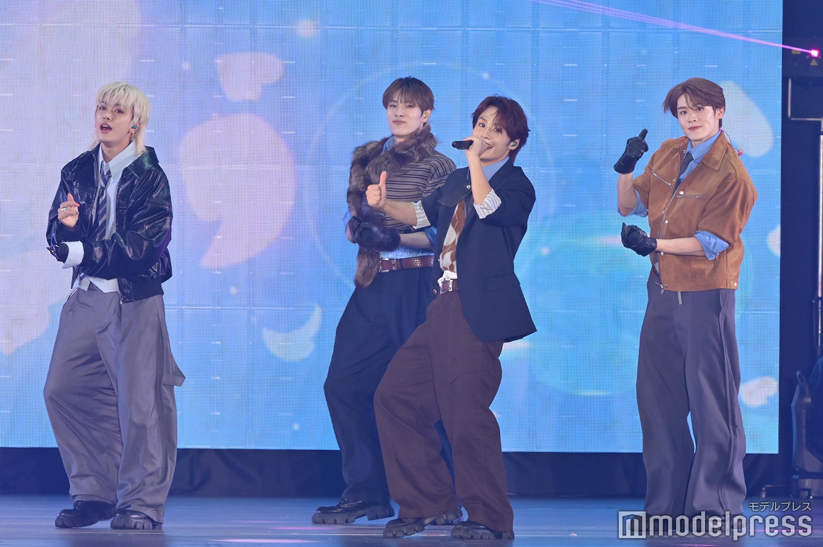 （C）モデルプレス