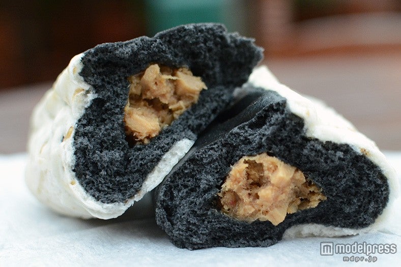 ツートーンギョウザドッグの中身